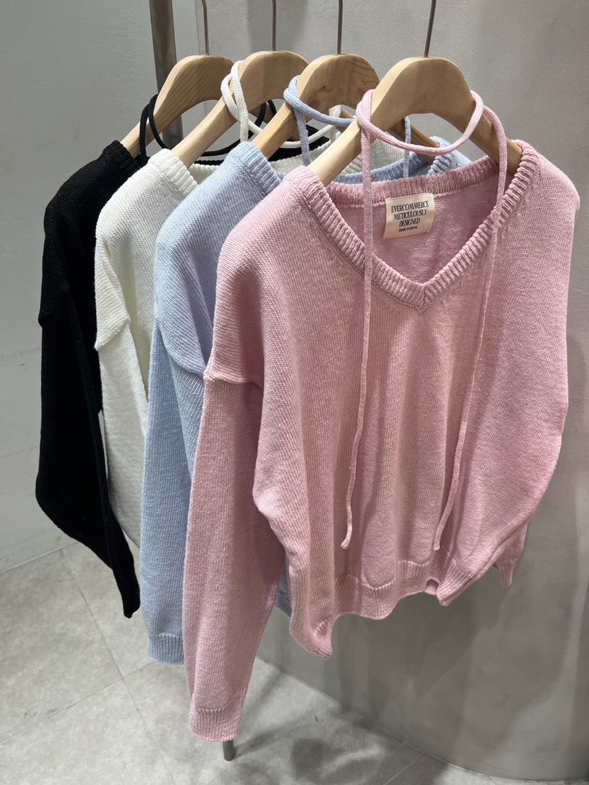 EVERCOMMERCE METICULOUSLY DESIGNED直郵韓國代購㊣女裝新款推薦針織衫含脖帶EVERCOMMERCE METICULOUSLY DESIGNED針織衫