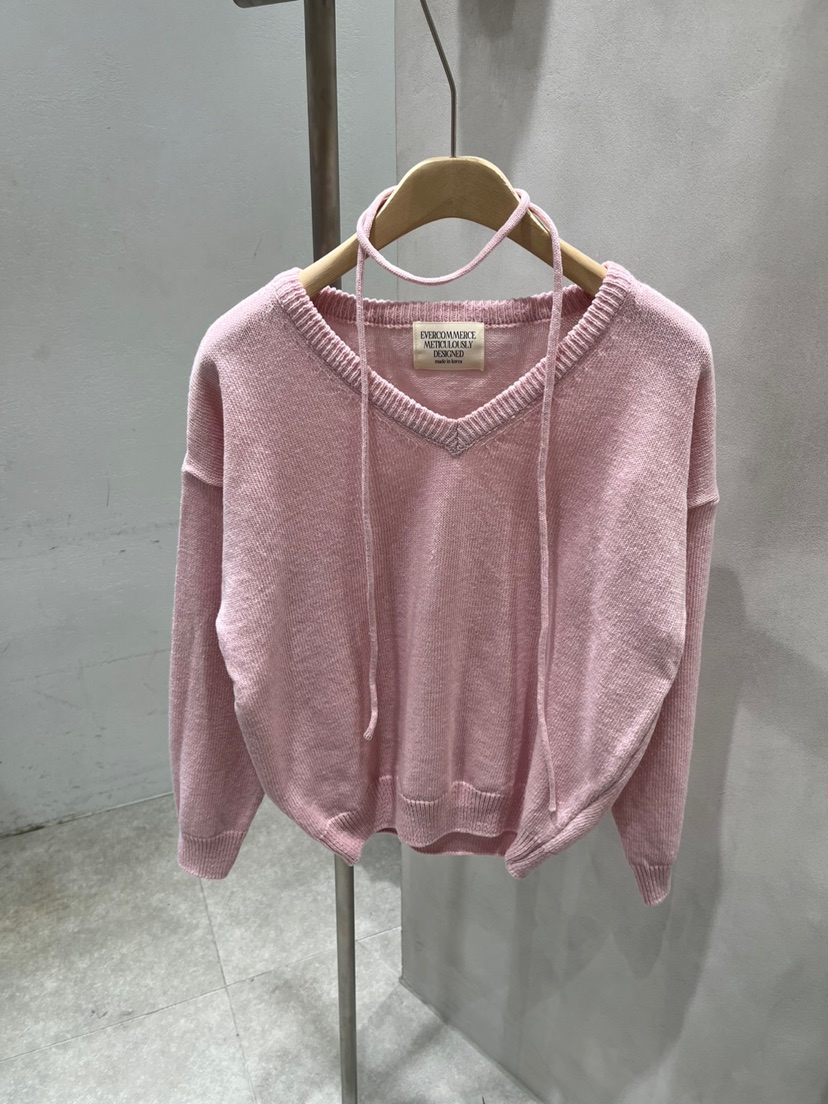 EVERCOMMERCE METICULOUSLY DESIGNED直郵韓國代購㊣女裝新款推薦針織衫含脖帶EVERCOMMERCE METICULOUSLY DESIGNED針織衫