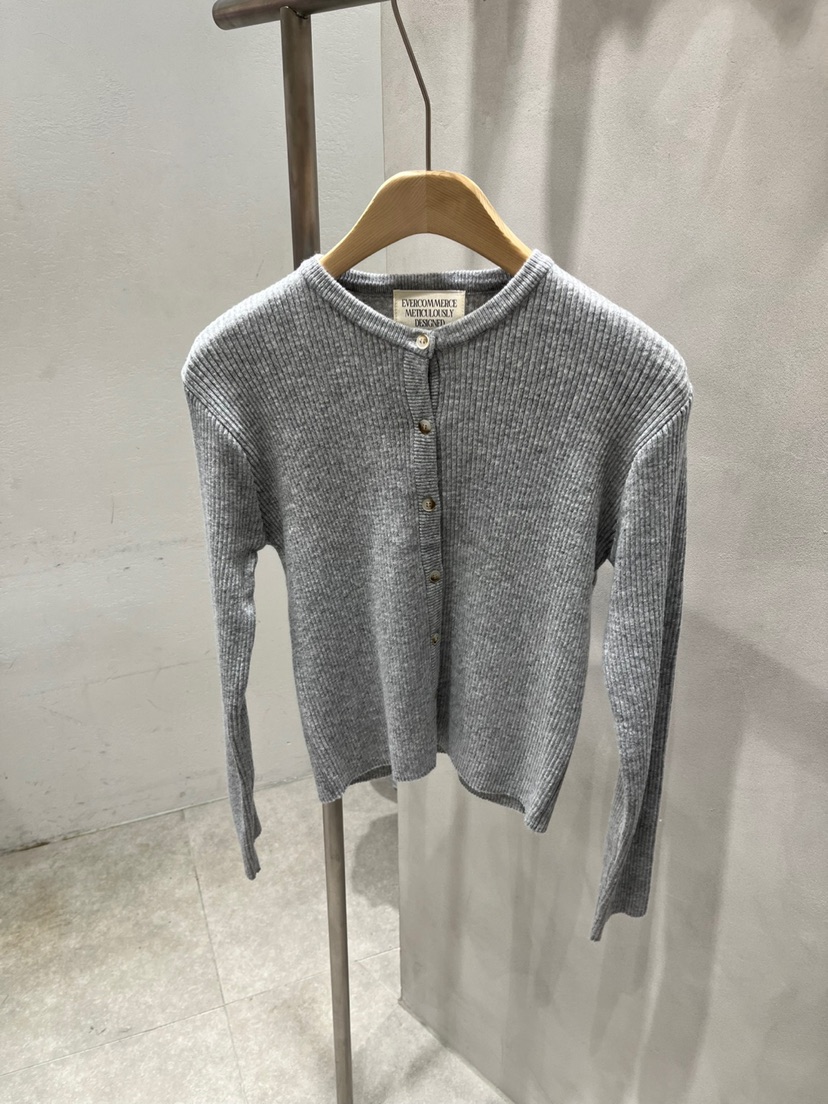EVERCOMMERCE METICULOUSLY DESIGNED韓國㊣直郵東大門代購女裝新品時尚針織衫EVERCOMMERCE METICULOUSLY DESIGNED針織衫圖色4