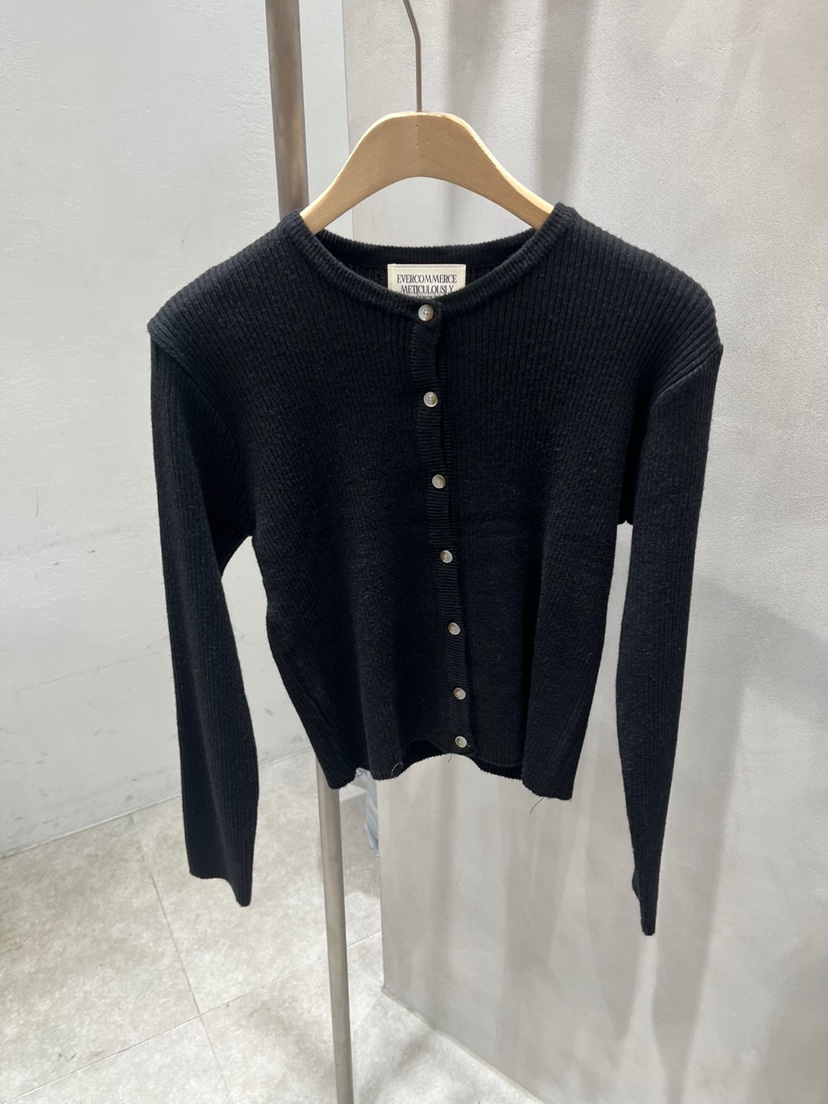 EVERCOMMERCE METICULOUSLY DESIGNED韓國㊣直郵東大門代購女裝新品時尚針織衫EVERCOMMERCE METICULOUSLY DESIGNED針織衫圖色9