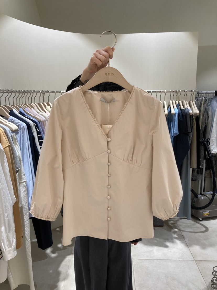 FLEUR-P韓國㊣直郵東大門代購女裝新款熱賣時尚襯衫蕾絲衫RAWROW襯衫/蕾絲衫圖色2