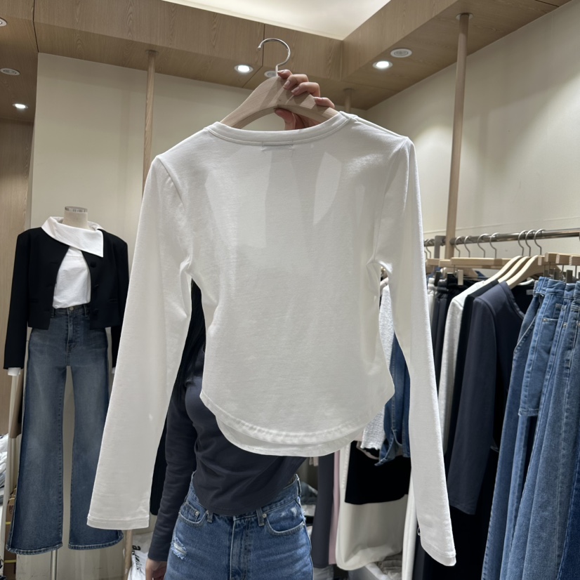 VINTAGE VIBE東大門代購女裝新品25春夏熱賣推薦職業長袖T恤VINTAGE VIBE長袖T恤