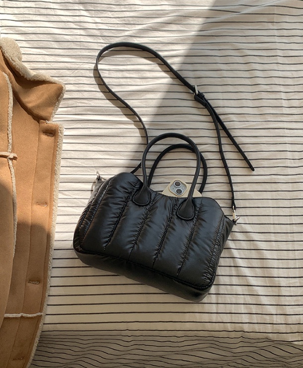 POSH BLUE韓國直郵㊣女裝新款職業熱賣人氣手拿包腋下包填充POSH BLUE手拿包/腋下包