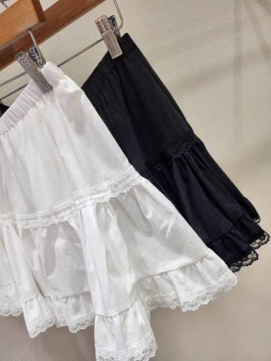 FEMME韓國直郵㊣東大門實拍女裝新品人氣熱賣時尚短裙荷葉邊FEMME短裙