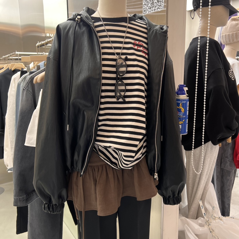 PLEASURE韓國㊣直郵東大門代購女裝新品時尚推薦熱賣皮衣連帽PLEASURE皮衣圖色2