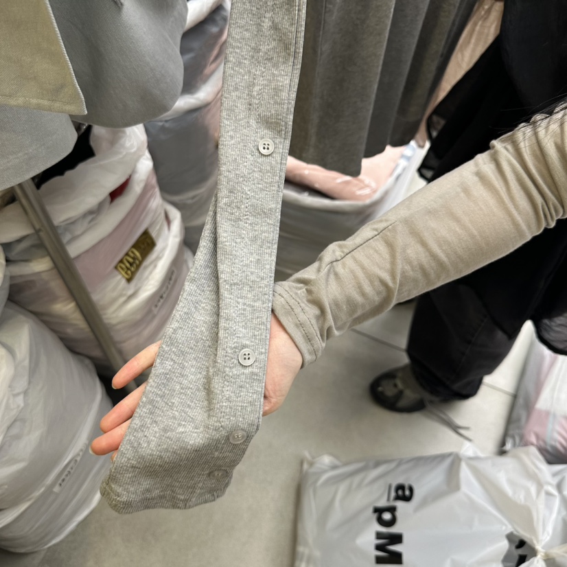 UOOV韓國直郵㊣東大門實拍女裝新品人氣休閑熱賣推薦長袖T恤UOOV長袖T恤