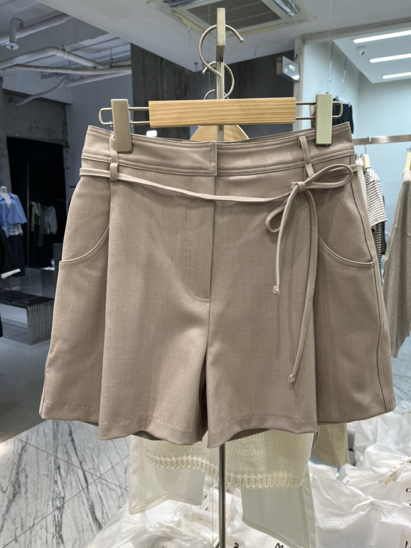 BLEECKER直郵韓國代購㊣女裝新款職業推薦熱賣時尚短褲含腰繩BLEECKER短褲圖色2