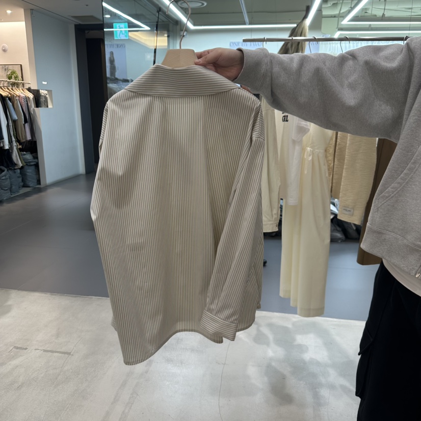 BINUS韓國直郵女裝新品25春夏休閑職業推薦時尚人氣襯衫蕾絲衫BINUS襯衫/蕾絲衫