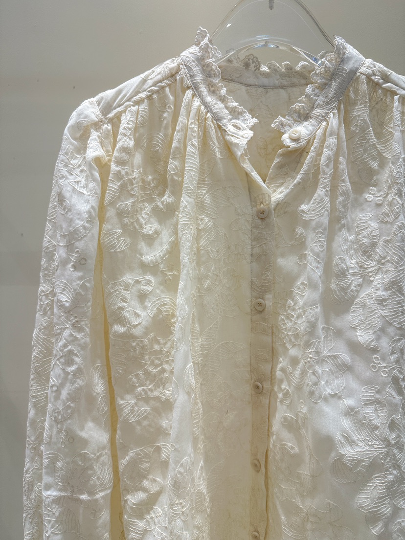 81 MARKET-L東大門直郵女裝新款25春夏熱賣真品襯衫蕾絲衫81 MARKET-L襯衫/蕾絲衫