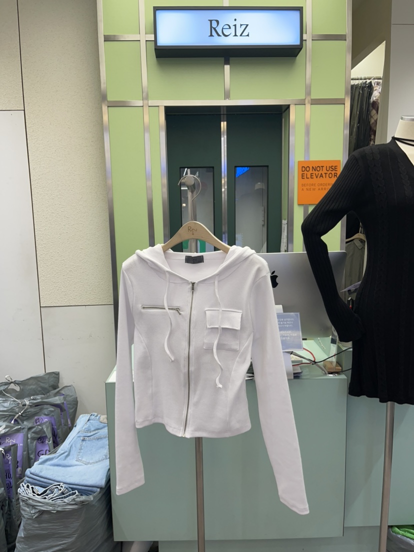 REIZ東大門直郵女士新品時尚職業推薦人氣25春夏休閑熱賣衛衣REIZ衛衣圖色2