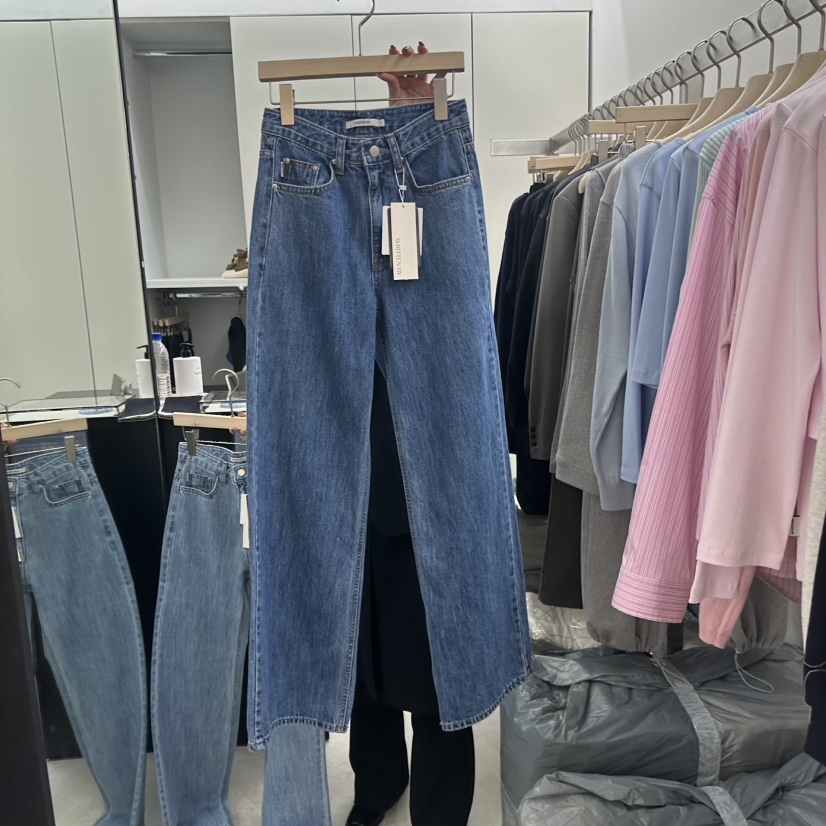 WRITTEN BY韓國直郵㊣東大門實拍女裝新品人氣職業推薦牛仔褲WRITTEN BY牛仔褲
