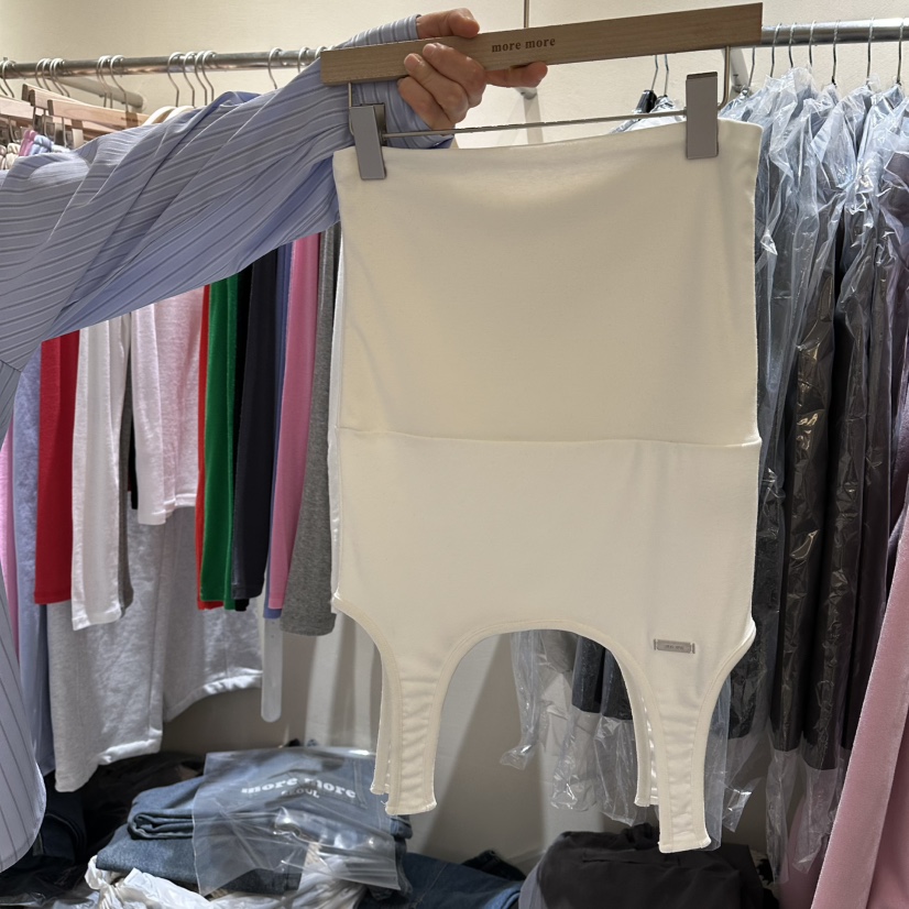 MOREMORE直郵韓國代購㊣女裝新品休閑推薦時尚人氣職業短裙more more短裙