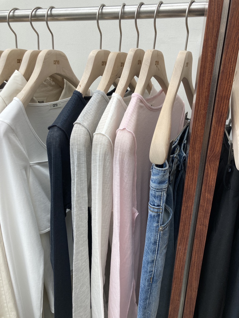 CURVY韓國㊣直郵東大門代購女裝新品休閑推薦時尚職業長袖T恤CURVY長袖T恤