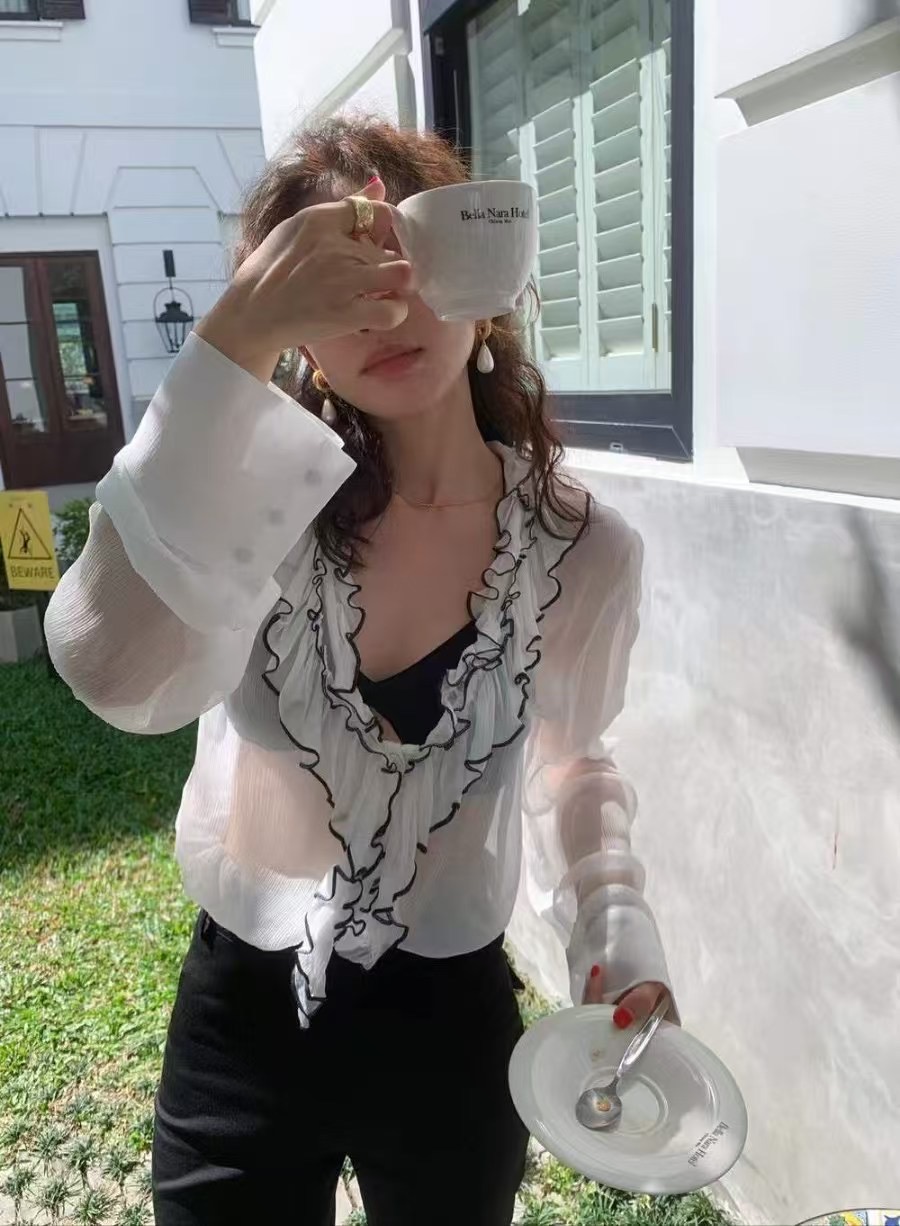 IN A ROW韓國直郵㊣女裝新款職業休閑推薦熱賣襯衫蕾絲衫IN A ROW襯衫/蕾絲衫