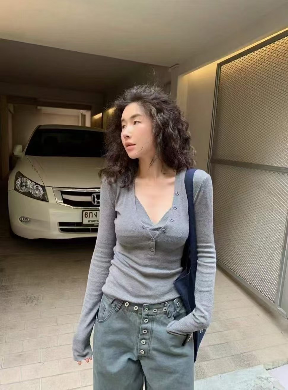 IN A ROW韓國直郵㊣女裝新品25春夏休閑時尚熱賣職業針織衫IN A ROW針織衫