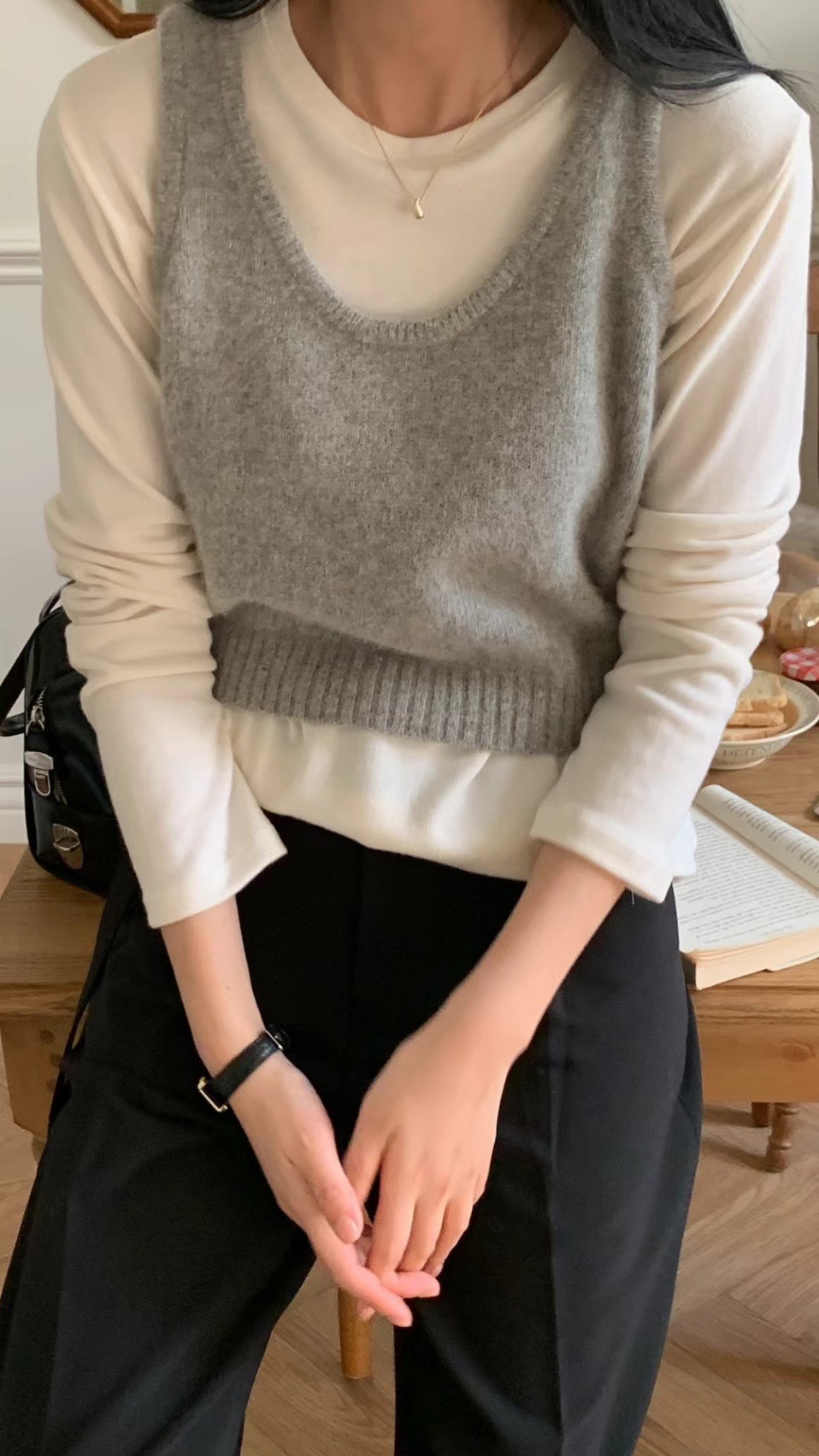 FLAT WHITE東大門直郵女裝新品25春夏人氣熱賣時尚吊帶背心FLAT WHITE吊帶/背心