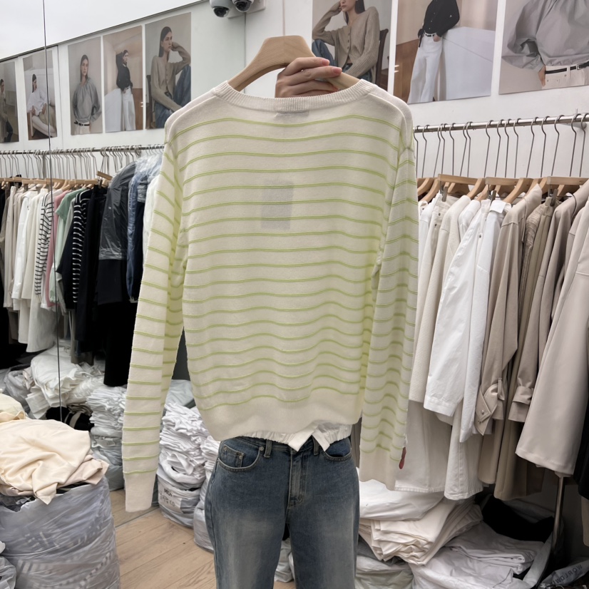 MOI-A東大門直郵女士新款時尚人氣職業真品推薦25春夏針織衫MOI-A針織衫