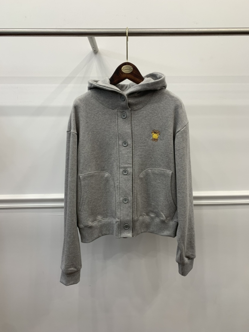 CAMEL-P(此品牌名稱會遭售假投訴,建議淘寶店鋪商品名稱中不要使用)東大門直郵女裝新品25春夏衛衣刺繡連帽Came_l 家衛衣