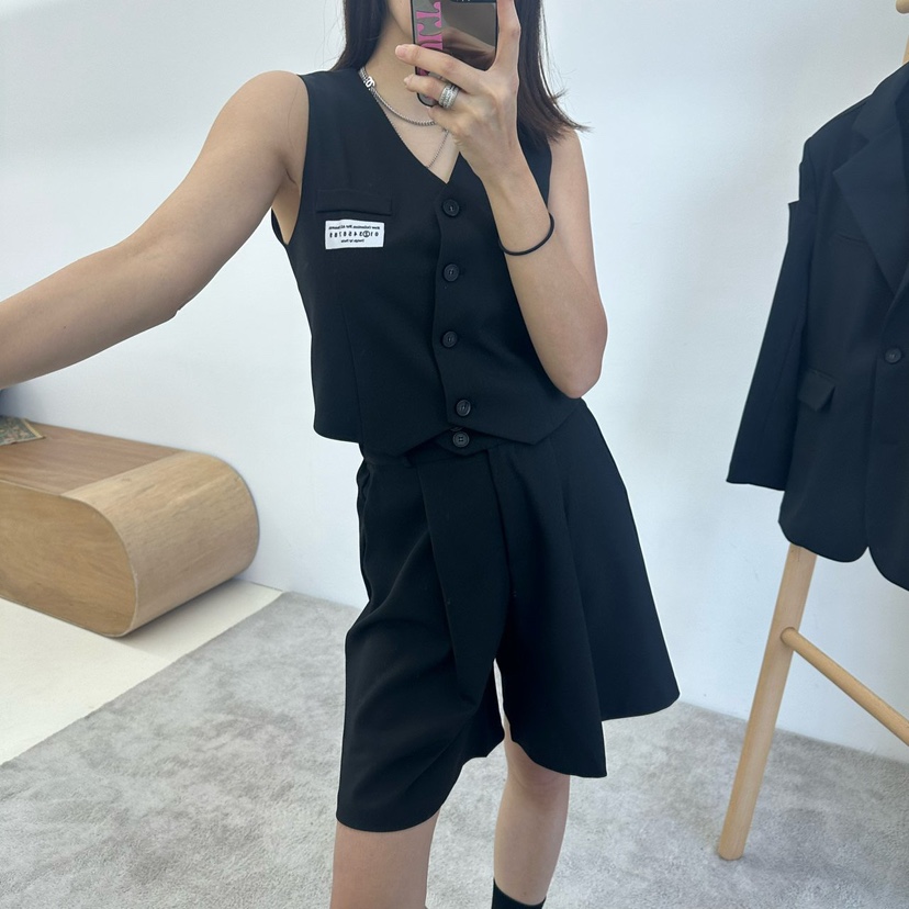 SOUIT韓國代購女士新品推薦職業時尚熱賣人氣真品25春夏短褲SOUIT by mabel-L短褲