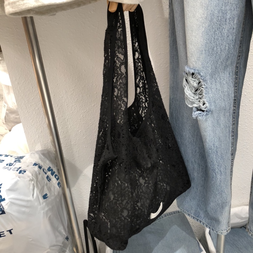 ALMOND PEPE東大門直郵女裝新品職業推薦手拿包腋下包蕾絲ALMOND PEPE手拿包/腋下包圖色2