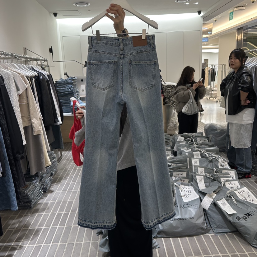 VIVE韓國直郵女裝新品25春夏職業時尚熱賣人氣牛仔褲不含飾品VIVE牛仔褲