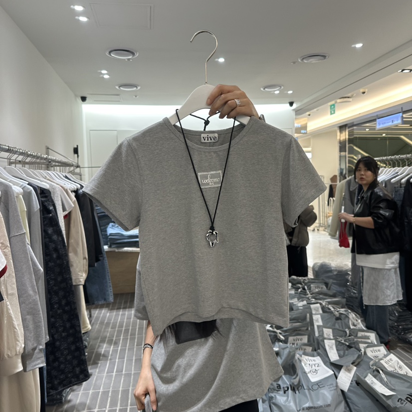 VIVE東大門直郵女士新品時尚人氣職業推薦真品熱賣T恤不含飾品VIVET恤圖色1