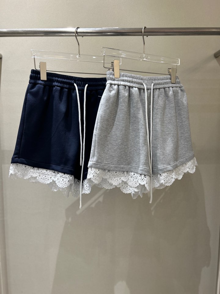 LATTE韓國代購女裝新品時尚真品熱賣休閑25春夏職業推薦短褲LATTE短褲