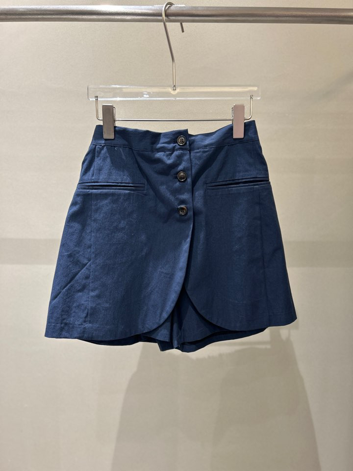 LATTE東大門實拍女士新款真品25春夏時尚推薦人氣熱賣職業短裙LATTE短裙