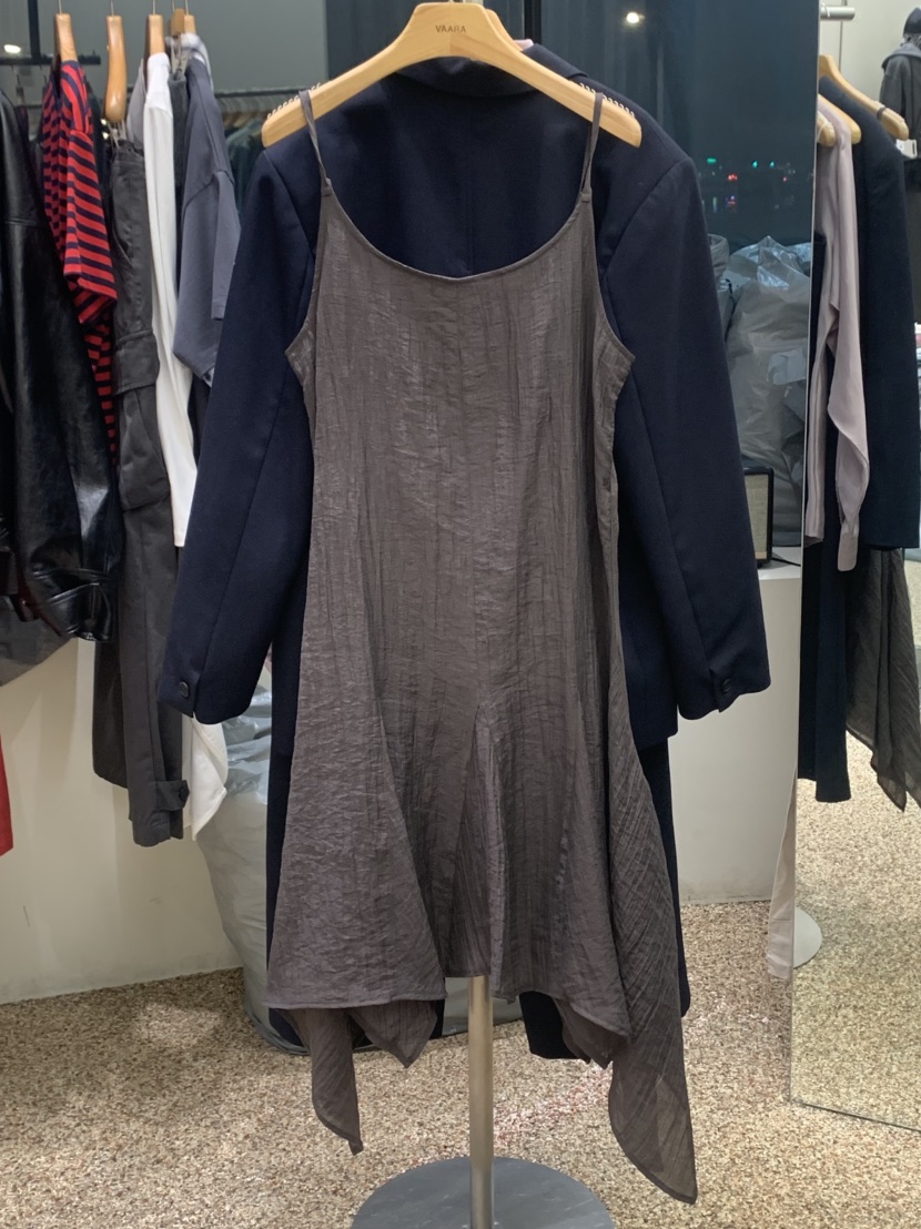 VAARA韓國㊣直郵東大門代購女裝新品25春夏熱賣人氣時尚連衣裙VAARA連衣裙圖色3