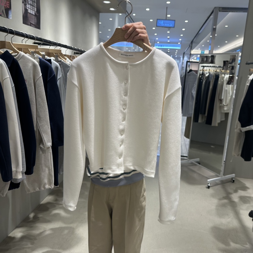BOUTIQUE SEOUL-P韓國直郵㊣女裝新品推薦休閑人氣針織衫But ton/BOUTIQUE SEOUL針織衫