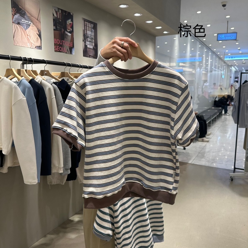 BOUTIQUE SEOUL-P韓國㊣直郵東大門代購女裝新款職業推薦T恤But ton/BOUTIQUE SEOULT恤圖色2