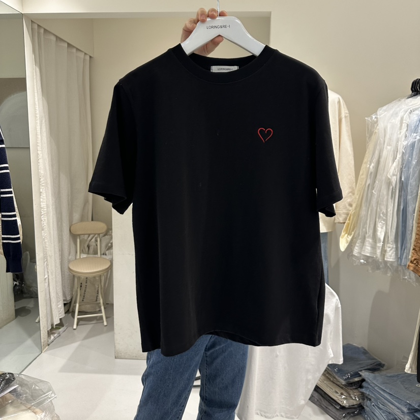 LORING RE I韓國㊣直郵東大門代購女裝新款時尚休閑T恤刺繡LORING RE-I/BARET恤圖色2