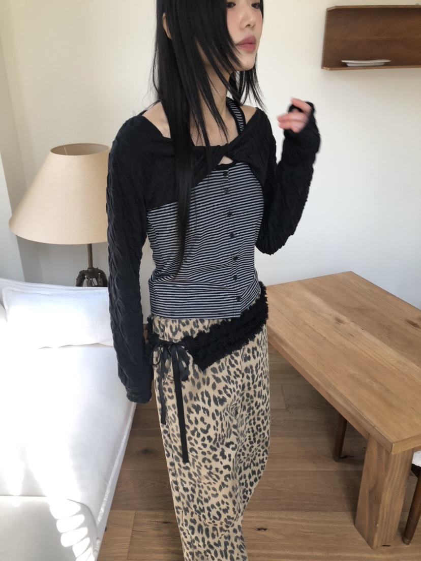 FLASH韓國直郵㊣女裝新品職業熱賣25春夏人氣休閑時尚長袖T恤I LOVE ME長袖T恤