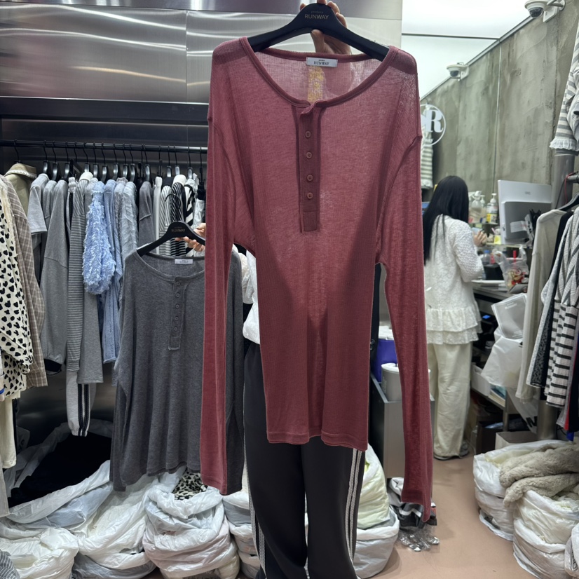 RUNWAY-런웨이韓國直郵女士新品25春夏真品時尚推薦長袖T恤RUNWAY長袖T恤圖色3