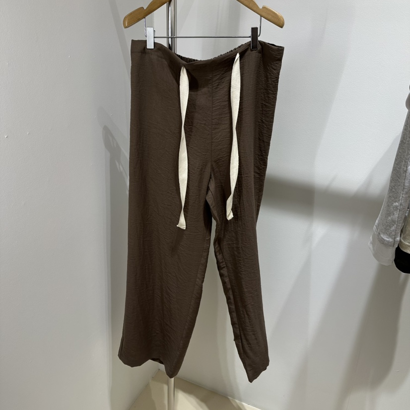 ART IS OVER東大門直郵女裝新品熱賣人氣真品25春夏休閑褲ART IS OVER休閑褲圖色2