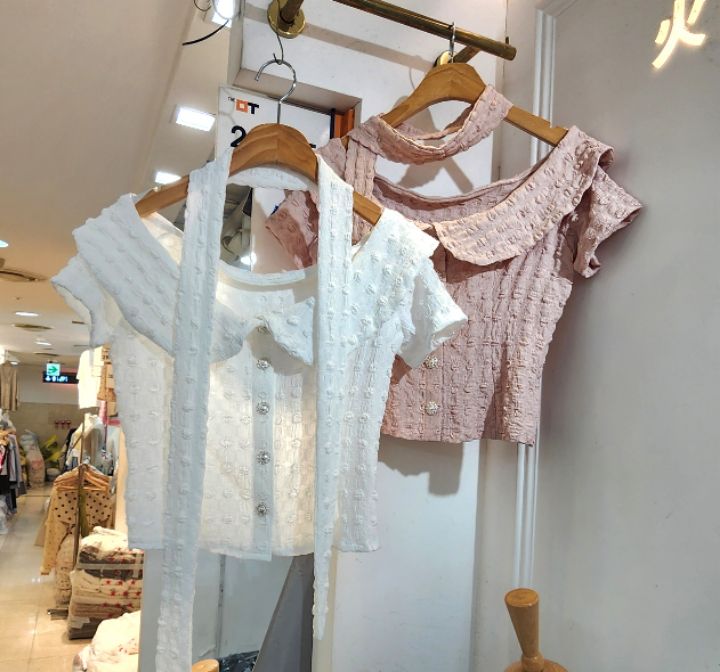 火Ⅱ-화투-T直郵韓國代購㊣女裝新品熱賣襯衫蕾絲衫含脖帶火Ⅱ襯衫/蕾絲衫