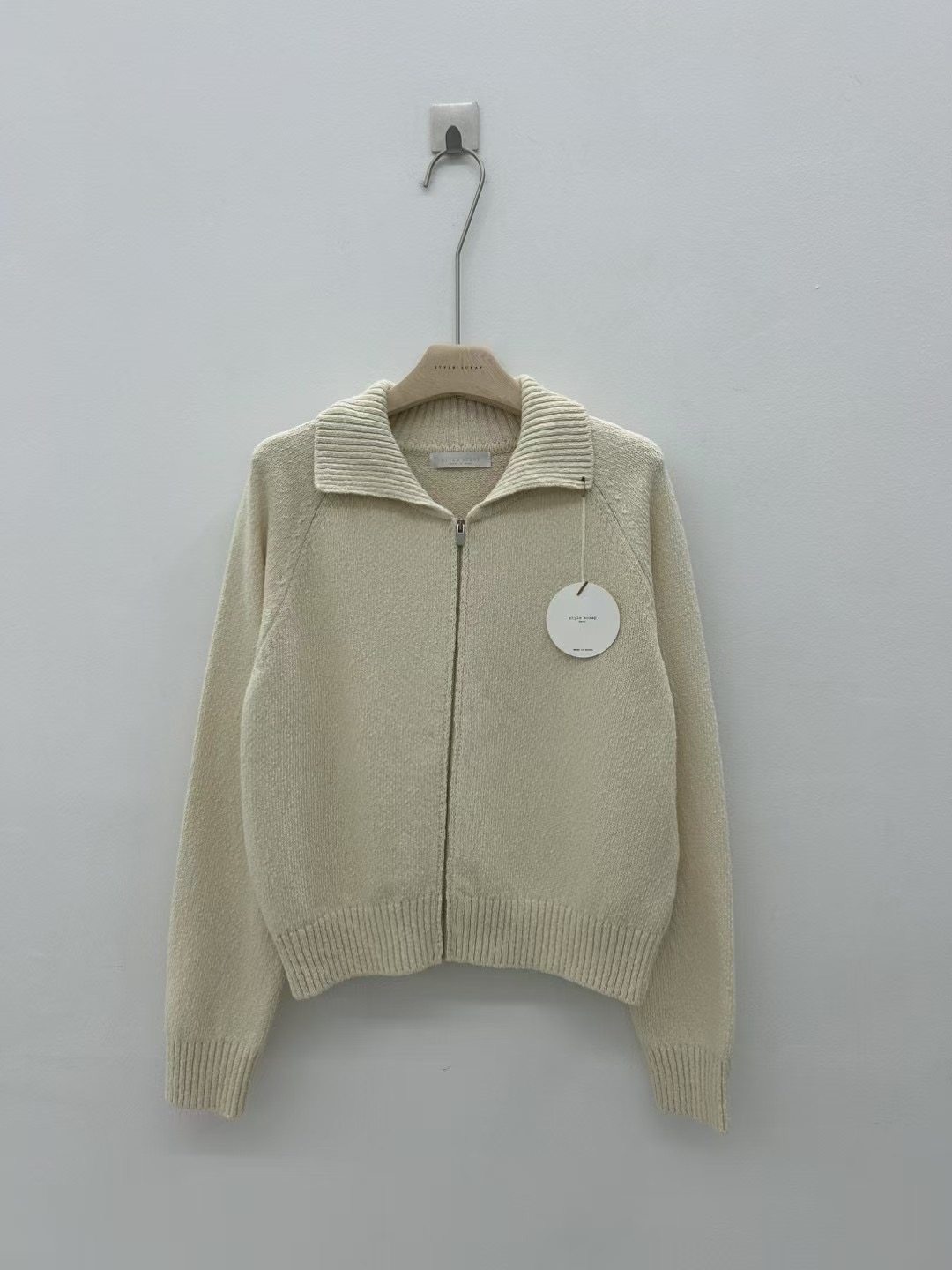 STYLE SCRAP-OT韓國㊣直郵東大門代購女裝新品人氣毛衣拉鏈STYLE SCRAP-OT毛衣