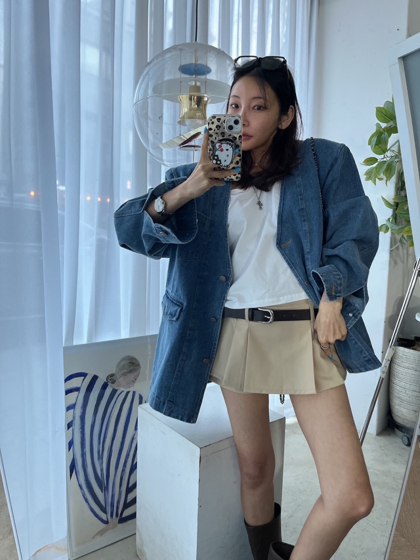 BLACK BABI韓國直郵㊣東大門實拍女裝新品人氣熱賣夾克含腰帶BLACK BABI夾克