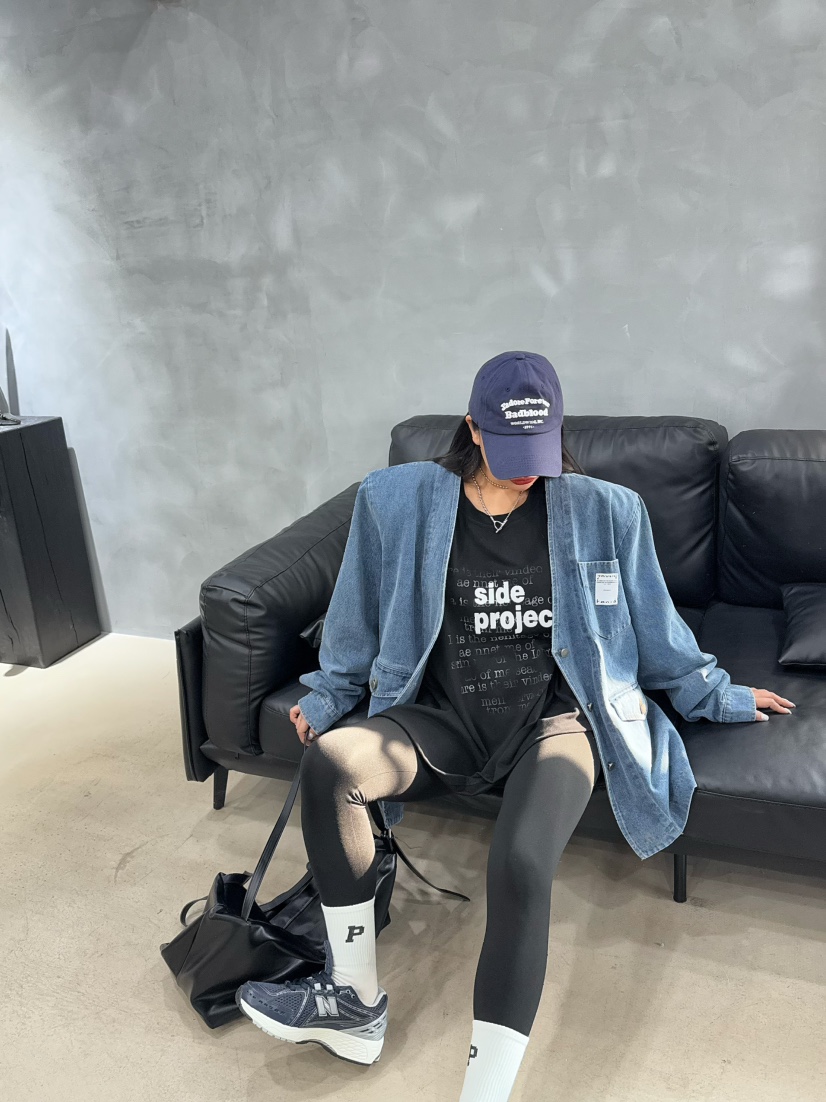 BLACK BABI韓國直郵㊣東大門實拍女裝新品人氣熱賣夾克含腰帶BLACK BABI夾克