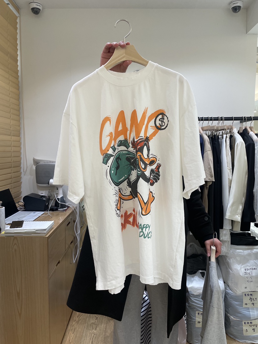 EDITORI韓國直郵㊣東大門實拍女裝新品熱賣時尚25春夏推薦T恤JANIET恤圖色1