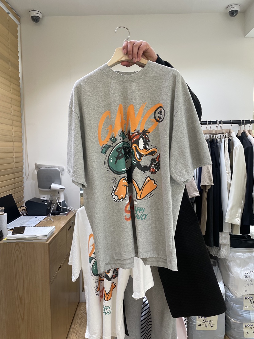 EDITORI韓國直郵㊣東大門實拍女裝新品熱賣時尚25春夏推薦T恤JANIET恤圖色2