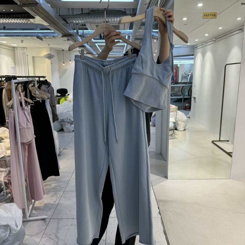 SAGE BRUSH韓國直郵㊣東大門實拍女裝新款休閑人氣套裝套裝SAGE BRUSH套裝圖色2