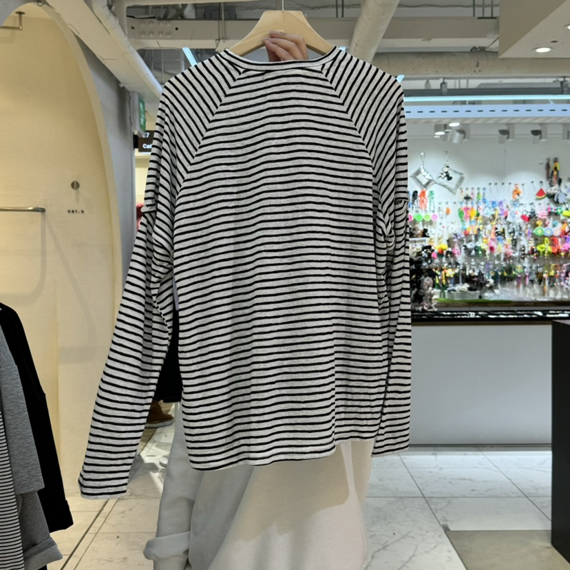KIRA-Q直郵韓國代購㊣女裝新品熱賣人氣時尚職業推薦長袖T恤KIRA-Q長袖T恤
