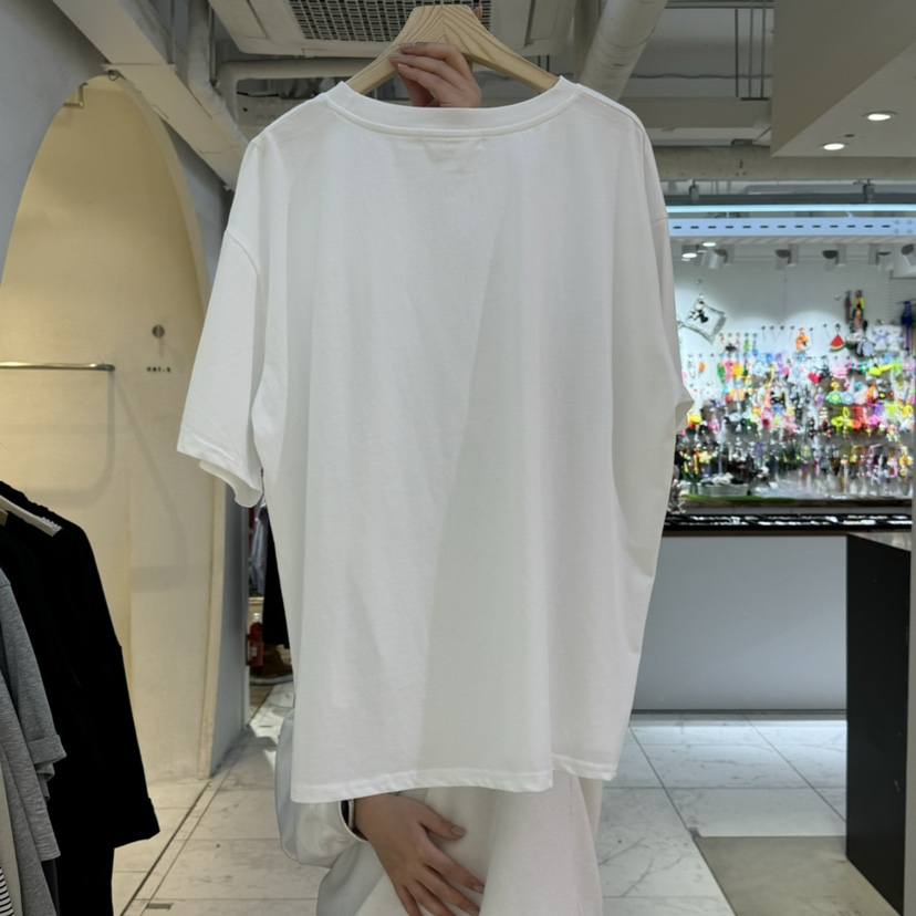 KIRA-Q韓國直郵女裝新品真品休閑職業熱賣人氣時尚推薦T恤KIRA-QT恤