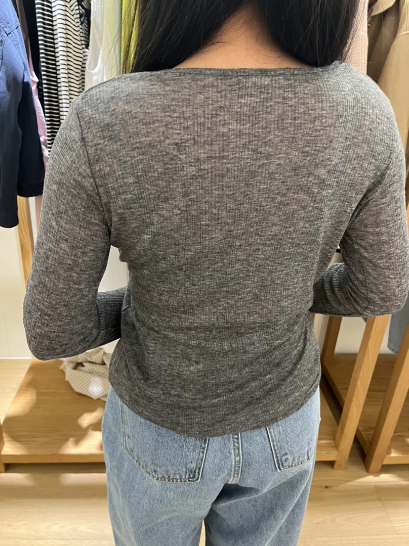 TIZZI韓國直郵女士新款人氣職業時尚休閑推薦熱賣25春夏長袖T恤TIZZI長袖T恤