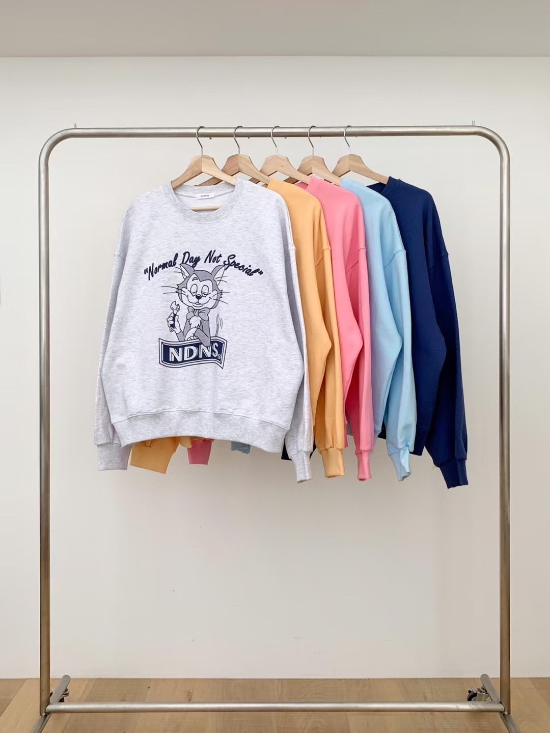 ATTENTION-어텐션-T東大門代購女裝新品時尚真品衛衣披肩NUMBERING/ATTENTION衛衣圖色4左四色
