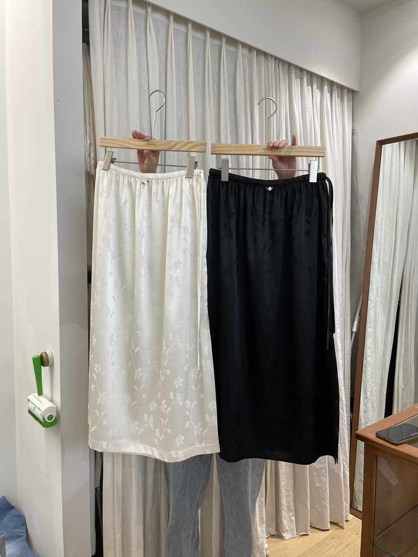 MOVENNE韓國直郵女士新品人氣熱賣真品職業推薦半身裙中短裙MOVENNE半身裙/中短裙