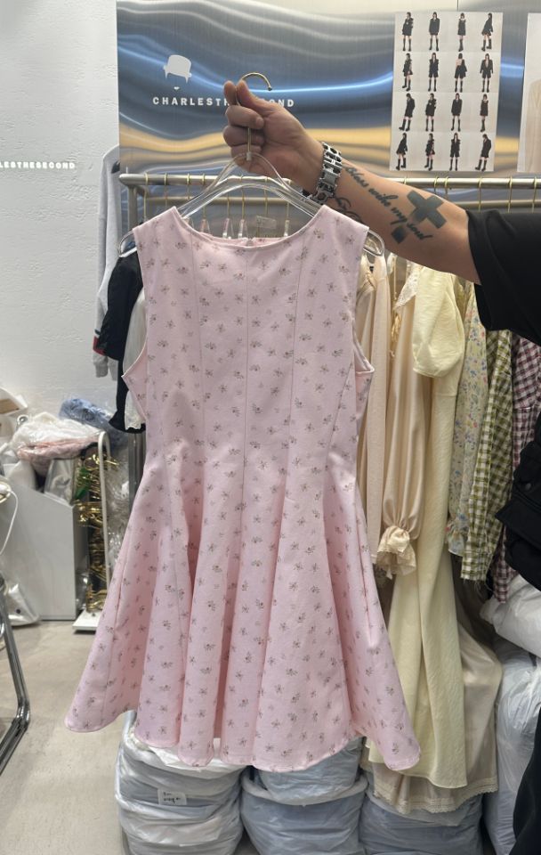 CHARLES THE SECOND韓國代購女士新品真品職業25春夏連衣裙CHARLES THE SECOND/CHEAP-CHIC連衣裙圖色2