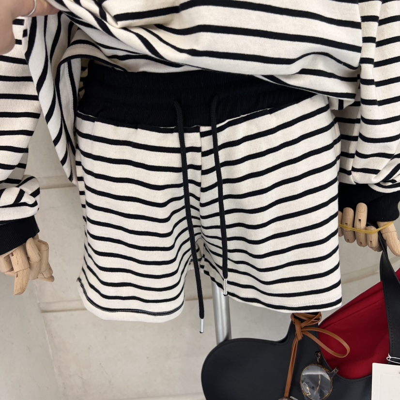 SALONDEMAG東大門直郵女裝新品休閑25春夏人氣推薦真品短褲SALONDEMAG短褲圖色1