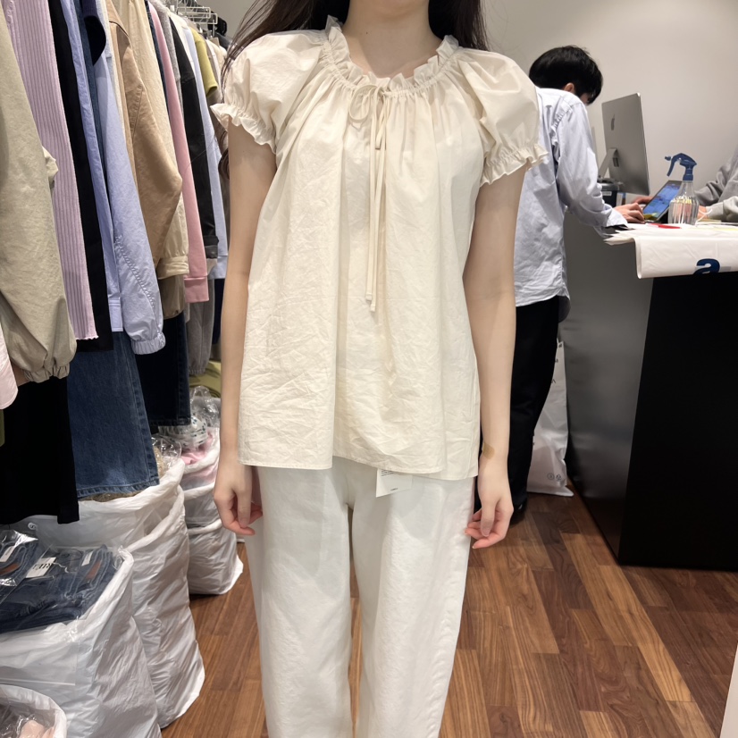 GABRIELLE東大門實拍女士新款熱賣25春夏推薦人氣襯衫蕾絲衫GABRIELLE襯衫/蕾絲衫圖色2